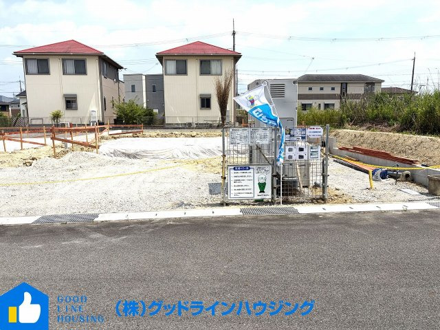 クレイドルガーデン南山第5　2号棟の前面道路含む現地写真