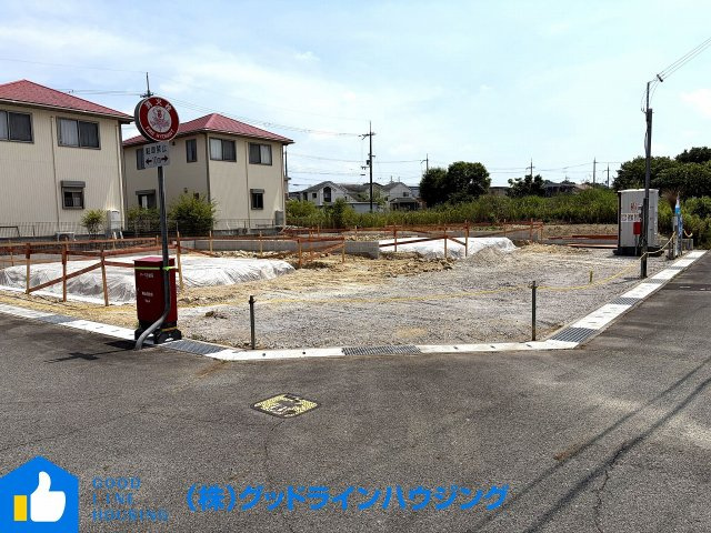クレイドルガーデン南山第5　2号棟の前面道路含む現地写真