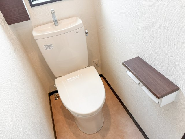 江戸川区東瑞江２丁目の一戸建てのトイレ
