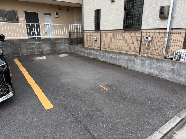 NEW　GARDEN　1号棟の駐車場