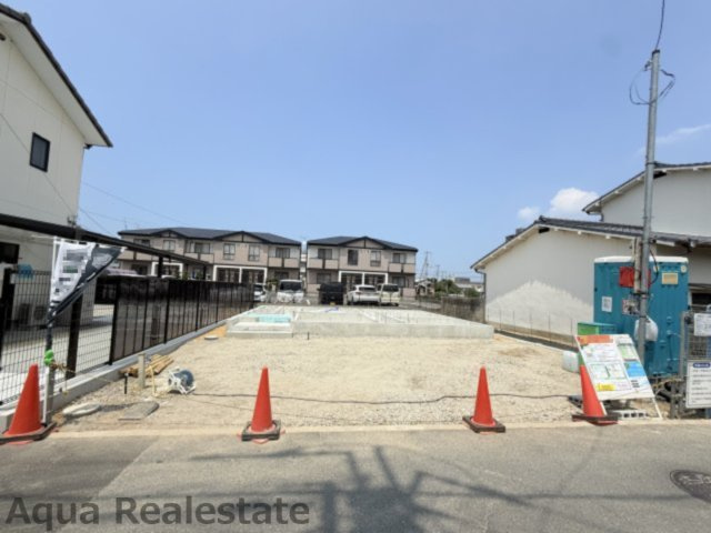 高松市上天神町の新築一戸建の前面道路含む現地写真|前面道路含む現地写真です