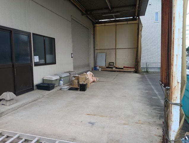 新津町貸倉庫のその他