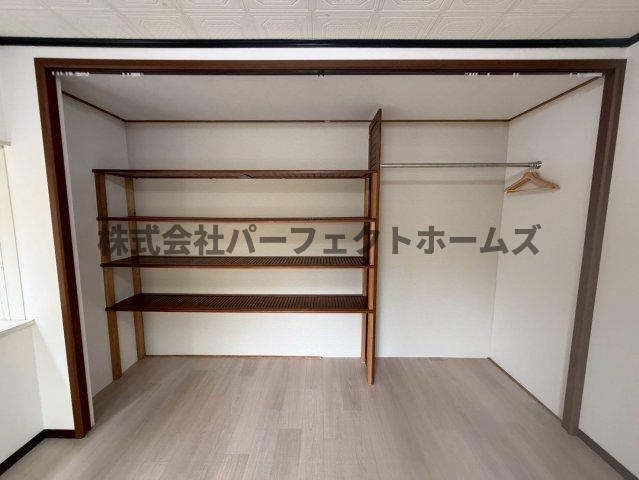 枚方市尊延寺５丁目の一戸建ての収納|便利な収納スペースです