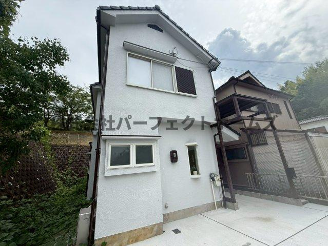 枚方市尊延寺５丁目の一戸建ての外観|物件の外観です