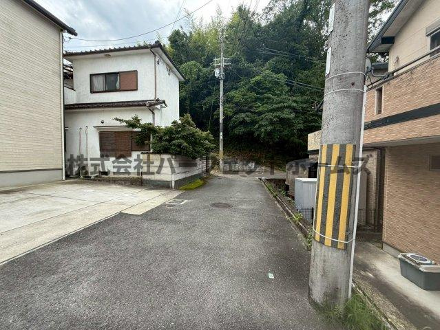 枚方市尊延寺５丁目の一戸建ての周辺