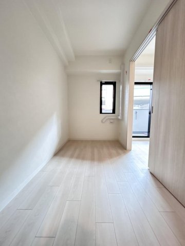 ソルテラス神戸栄町通の居間・リビング