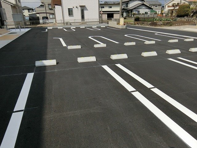 Ｉｖｙ　（アイビー）の駐車場