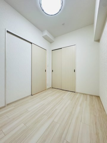 【寝室】プレジオ西宮北口