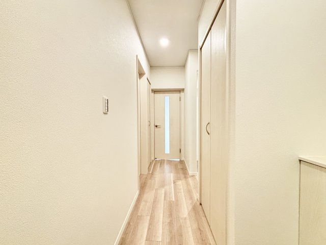 希望ヶ丘ハイツＢ棟の玄関