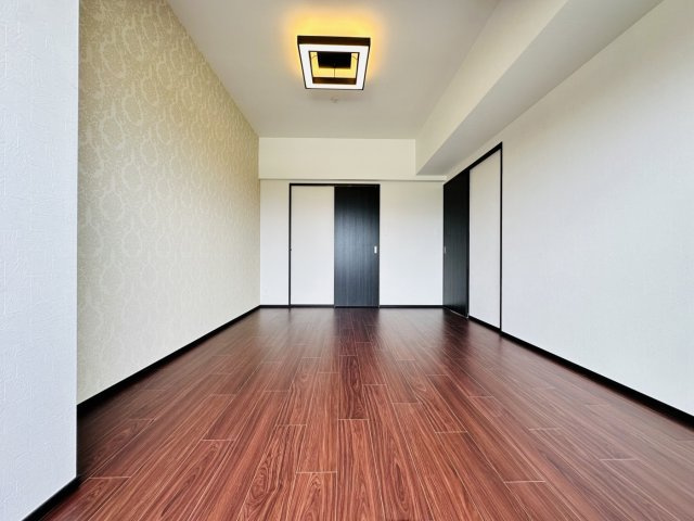 【寝室】プレジオ西宮北口