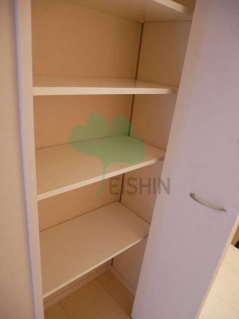 アドバンス光丘の玄関|下駄箱もしっかりついてます！
