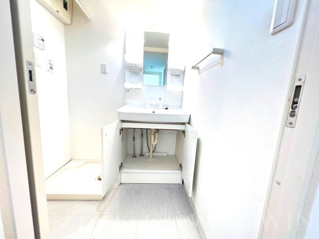 ウーノマリートの独立洗面台|イメージ（同建物内別部屋の写真です）