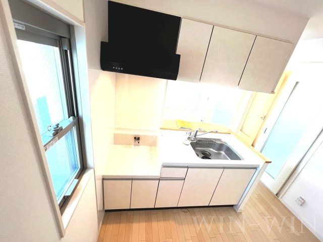 ウーノマリートのキッチン|イメージ（同建物内別部屋の写真です）