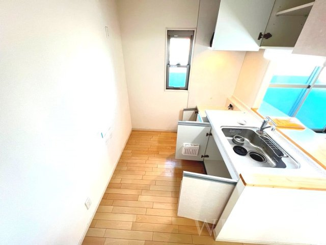ウーノマリートのキッチン|イメージ（同建物内別部屋の写真です）