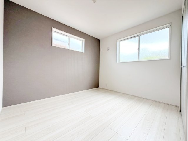 藤枝市志太3丁目　の洋室
