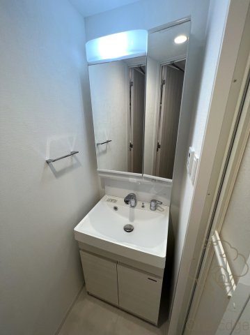 S-RESIDENCE都島Luxの独立洗面台