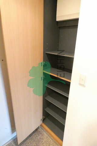 S-FORT福岡県庁前(エスフォート福岡県庁前)の玄関|下駄箱もしっかりついてます！