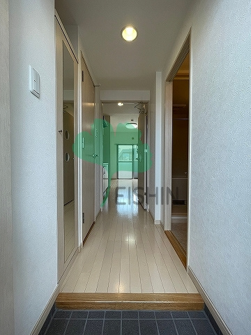 グランドシャルマン博多駅前の玄関|下駄箱もしっかりついてます！