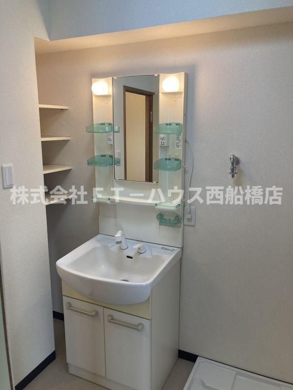 ＬＥＯ六拾弐番館の独立洗面台