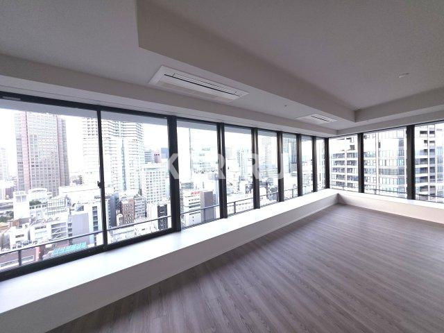 Brillia Tower堂島の居間・リビング