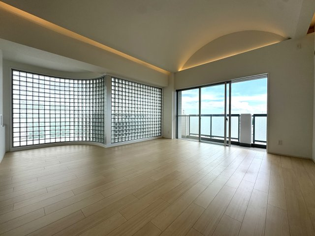 アーサヒルズD棟の洋室