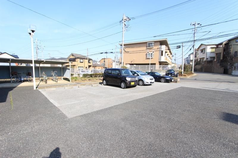 ひかりコーポの駐車場
