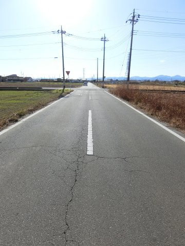 売地　高崎市矢島町の前面道路含む現地写真