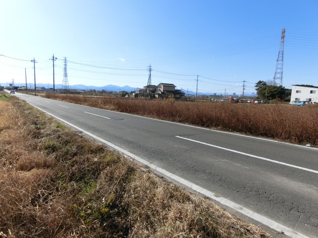 売地　高崎市矢島町の前面道路含む現地写真