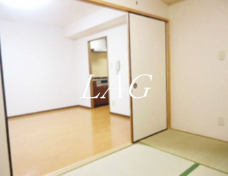 【居間・リビング】 | ホープ・シャトー | 洋室のお部屋です。