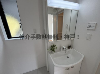 【独立洗面台】 | 神戸市須磨区白川台2丁目　新築戸建　仲介手数料無料！ | 朝の身支度には欠かせない独立洗面化粧台