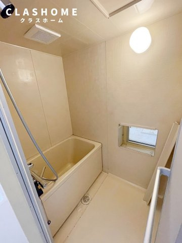 サンシャイン東刈谷の浴室|同物件の別部屋になります。