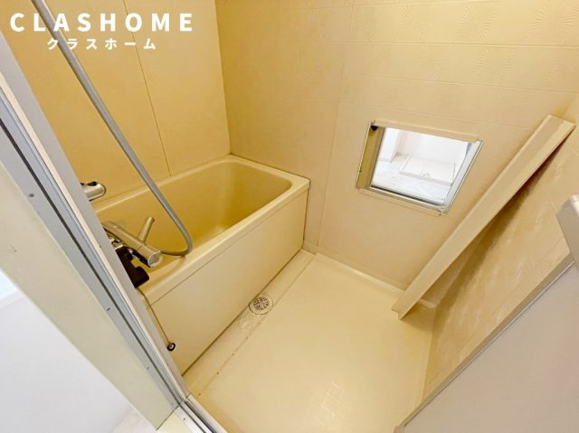 サンシャイン東刈谷の浴室|同物件の別部屋になります。