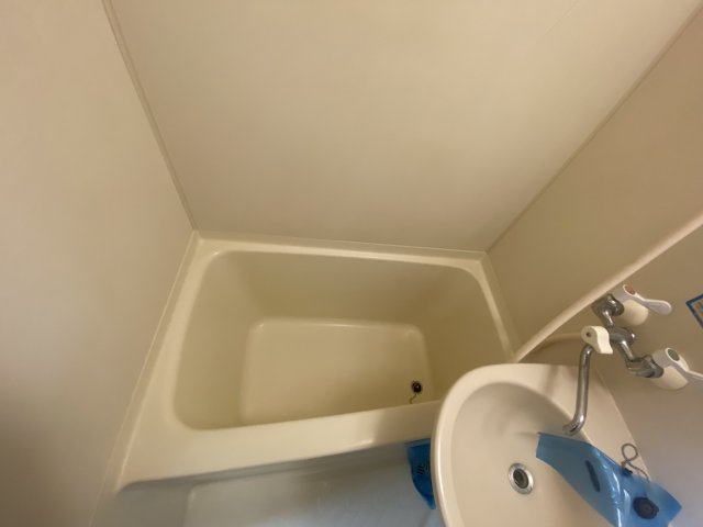 メゾンエイトの浴室