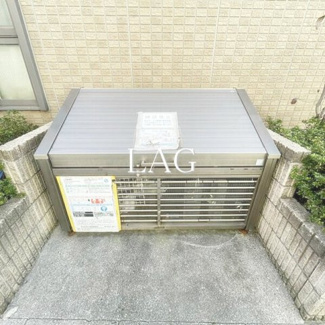 【その他共用部分】 | ブランドール | 共用ゴミ置き場です。
