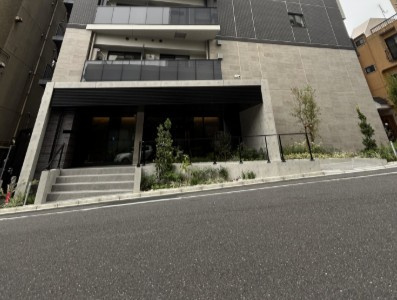 コートレジデンス南大塚のエントランス