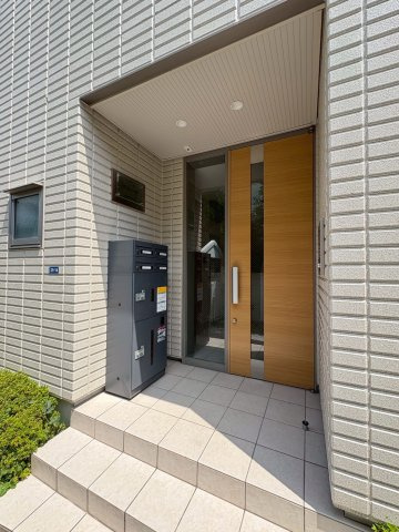 グリシーヌのエントランス