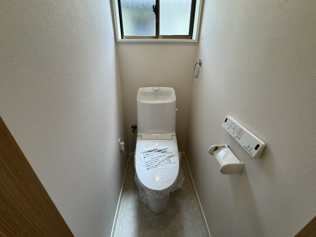 神戸市西区富士見が丘５丁目戸建のトイレ