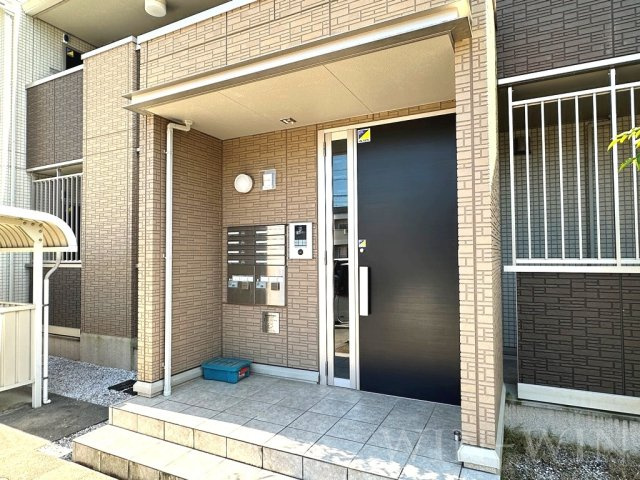 TUBASAのエントランス|イメージ（同建物内別部屋の写真です）