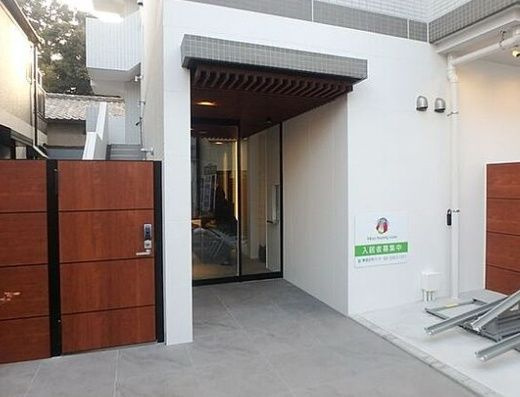 【エントランス】コンパルティア東長崎