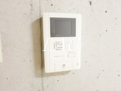 【セキュリティ】 | メゾン三池 | モニター付インターホンです。