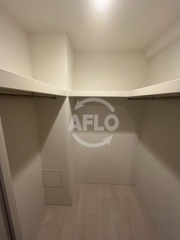 スプランディッド新大阪VIIIの収納|クローゼット