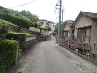 【前面道路含む現地写真】