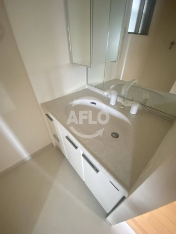 アーデンタワー北堀江　堀江小学校区の独立洗面台|アーデンタワー北堀江　独立洗面化粧台
