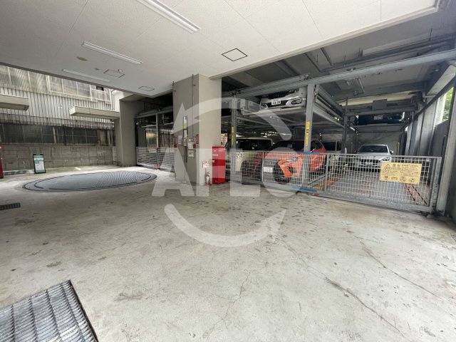 アーデンタワー新町　堀江小学校区のその他共用部分|アーデンタワー新町　駐車場