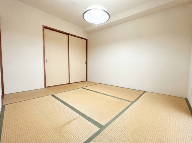 タワーシティ長崎イーストコートの和室|※プライバシーの観点により一部加工しております。