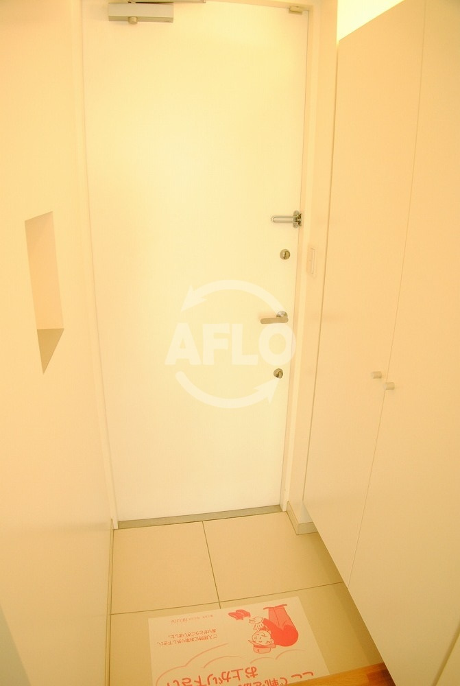 GLASHAUS　明治小学校区の玄関|グラスハウス　玄関
