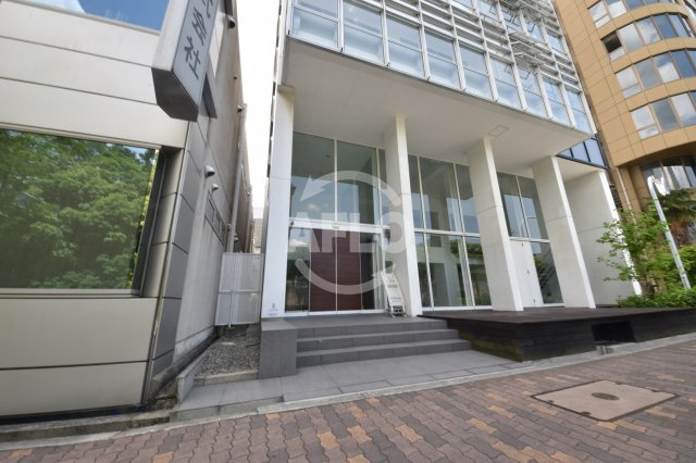 GLASHAUS　明治小学校区のエントランス|グラスハウス　エントランス