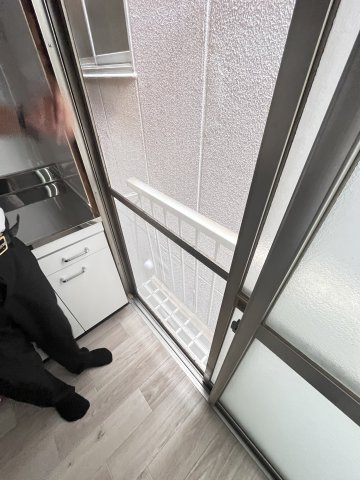 大阪市都島区都島中通３丁目のアパートのバルコニー