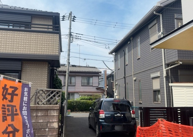 【展望】 | 桜や紅葉の名所に出かける人は多いと思いますが、家にいながら季節の移ろいを感じる生活を送りませんか？リビングや窓から見える景色が生活を彩るワンポイントに！現地から見える景色を堪能してみては如何でしょう。