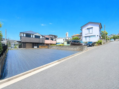 【前面道路含む現地写真】 | ◆旭区市沢町　建築条件なし売地◆ | ◆前面道路も幅員があり車の運転も安心！前面道路は閑静な住宅地。車通りの少ない道路です。お子様にも安心です。